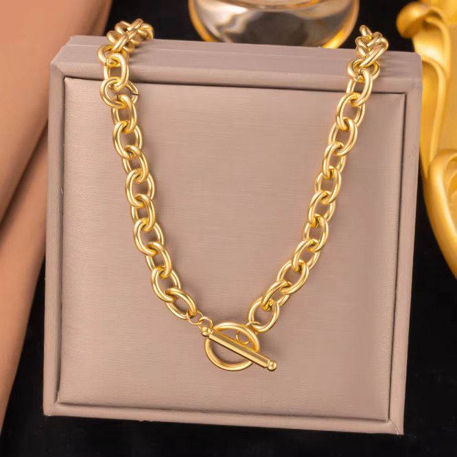 Gold Chain Link Necklace - Thick gold chain with front toggle clasp