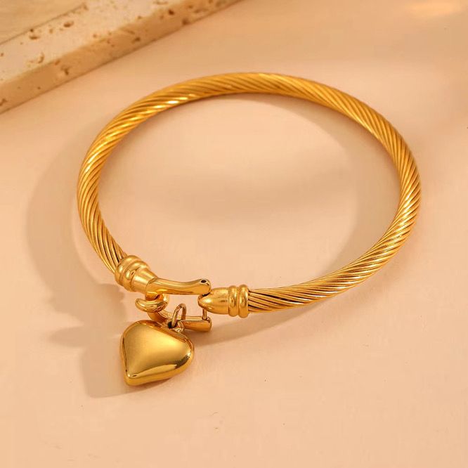 Golden Heart Cable Bracelet - Twisted gold bracelet with hanging heart charm