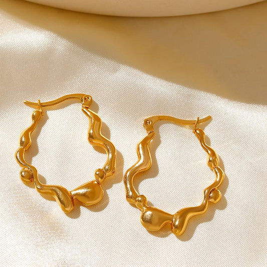 Ripple Knot Hoops