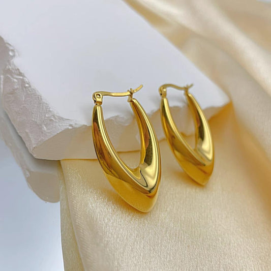 Luna Curve Hoops