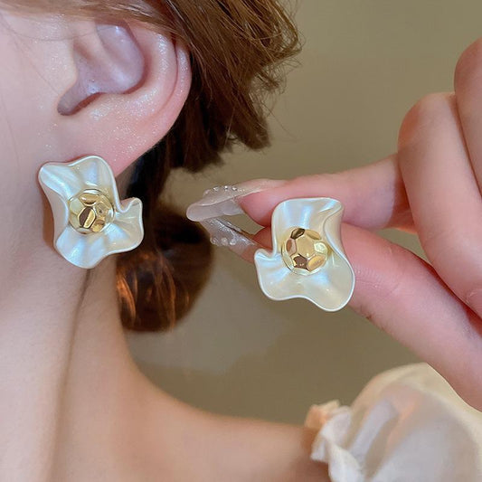 Ivory Petal Pearl Studs (white petal + gold center)