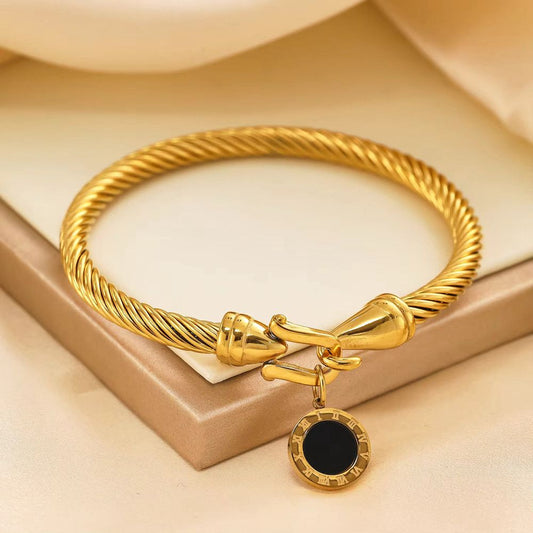 Royal Cable Bracelet