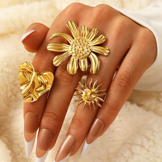 Golden Bloom Ring Set