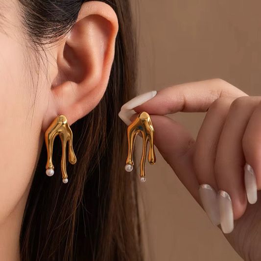 Golden Melt Pearl Earrings